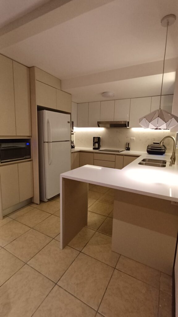 Mueble de cocina a la medida — Idealo CR
