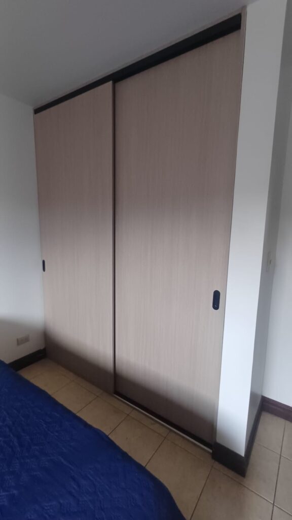 Mueble closet a la medida — Idealo CR